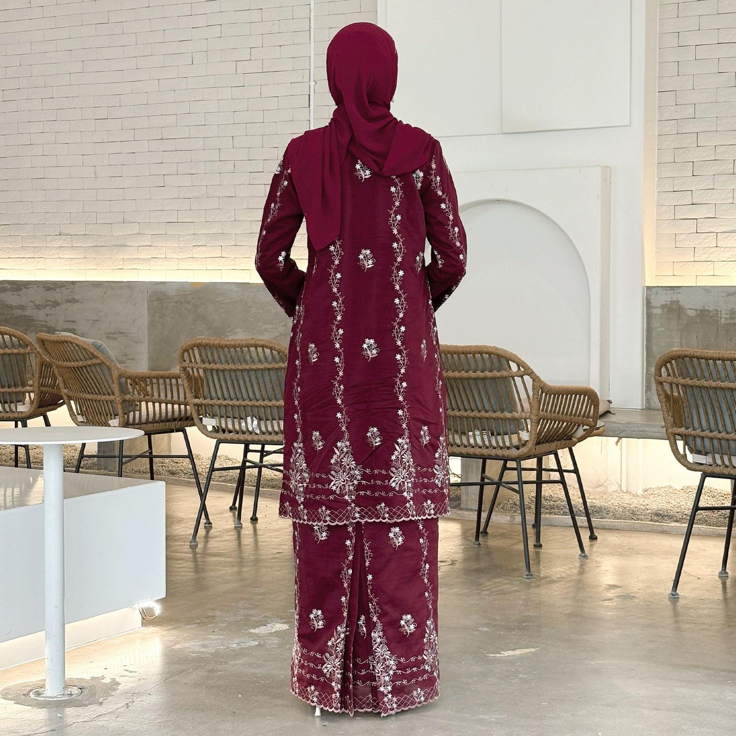 Sandra Kurung