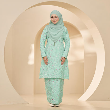 Rosette Kurung