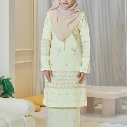Thaleesa Kurung
