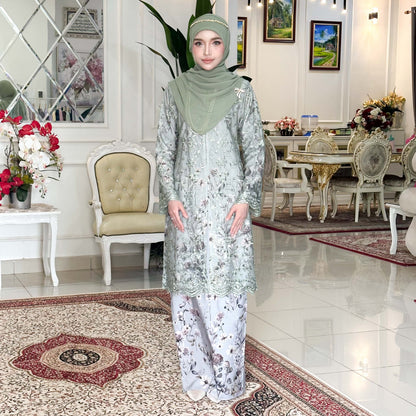 Afira Kurung