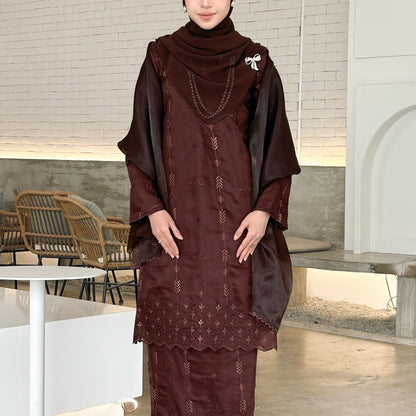 Juliya Kurung