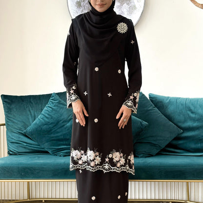 Ailisa Kurung