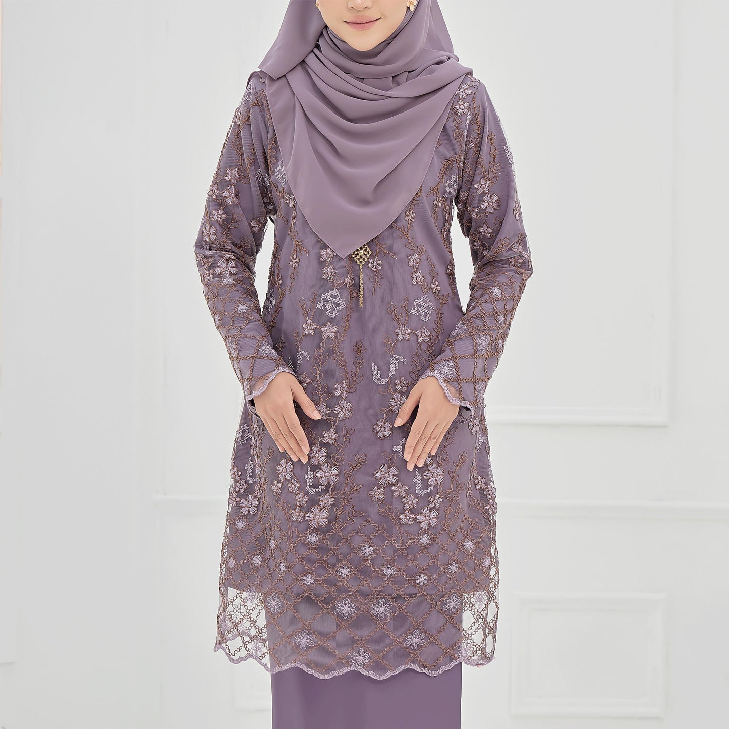 Roseina Kurung