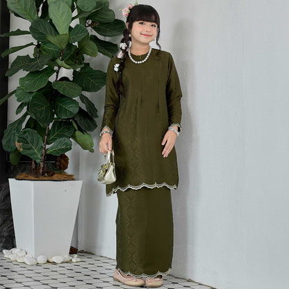 Yunara Kids Kurung