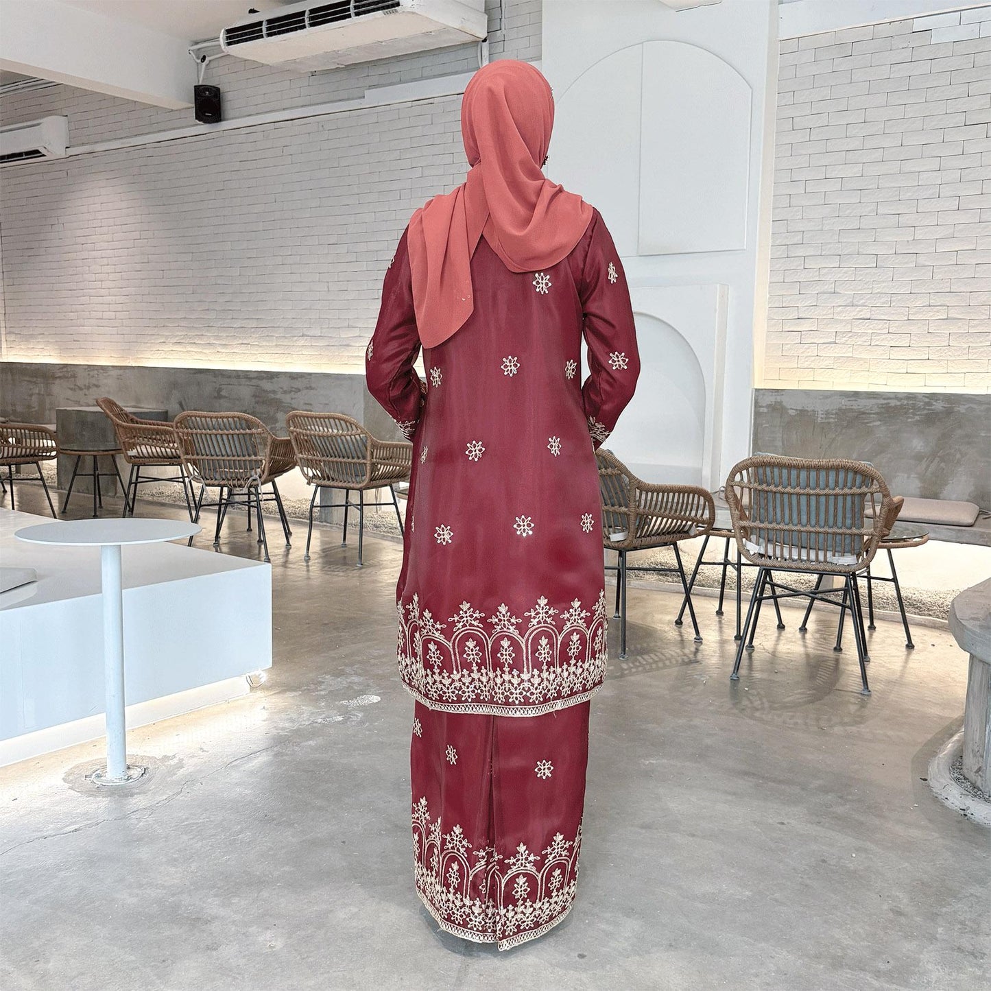 Lumiera Kurung