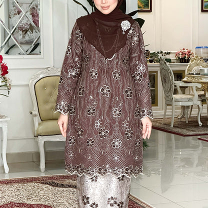 Selina Kurung
