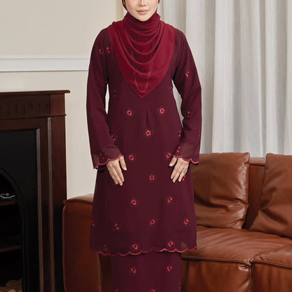 Bellyna Kurung