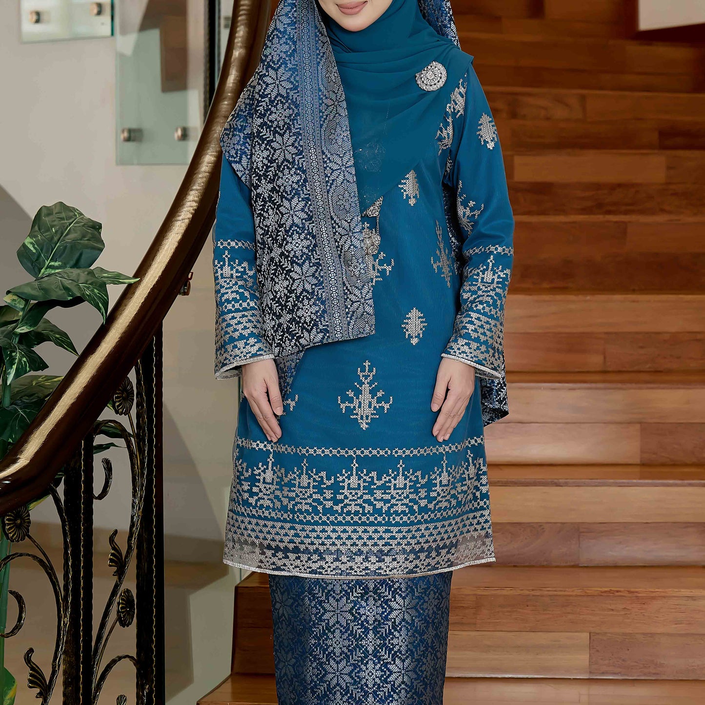 Seri Kejora Kurung