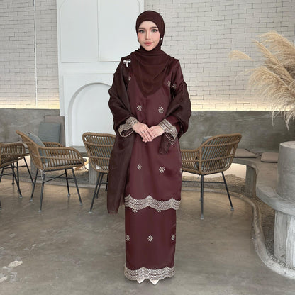 Tessa Kurung