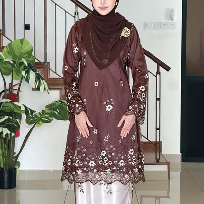 Dellina Kurung