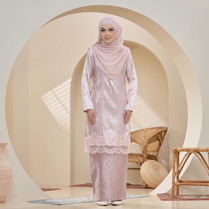 Audrena Kurung