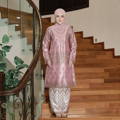 Laela Kurung