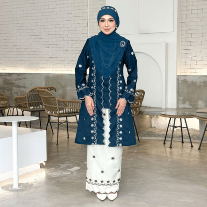 Naema Kurung