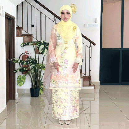 Sri Kesuma Kurung Merdeka