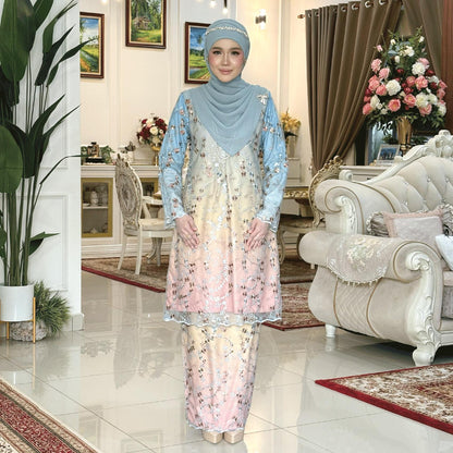 Afrina Kurung