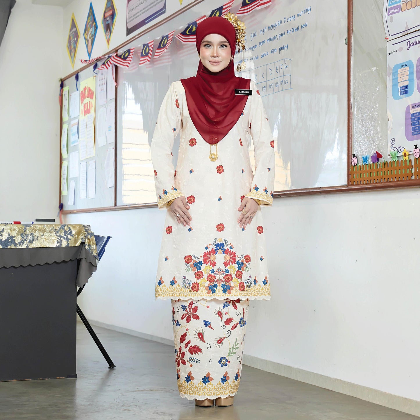 Nirmala Kurung Merdeka