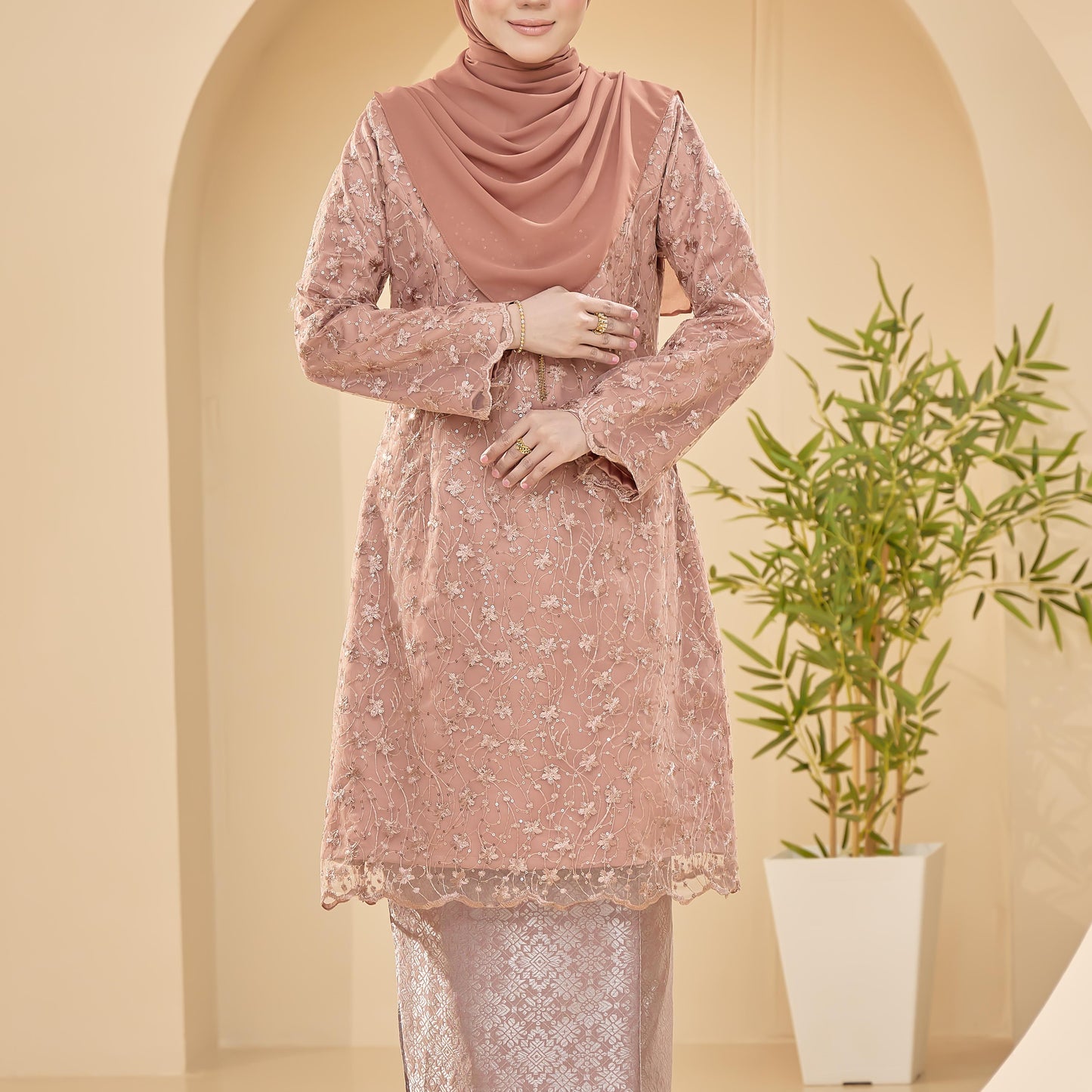 Bellerose Kurung