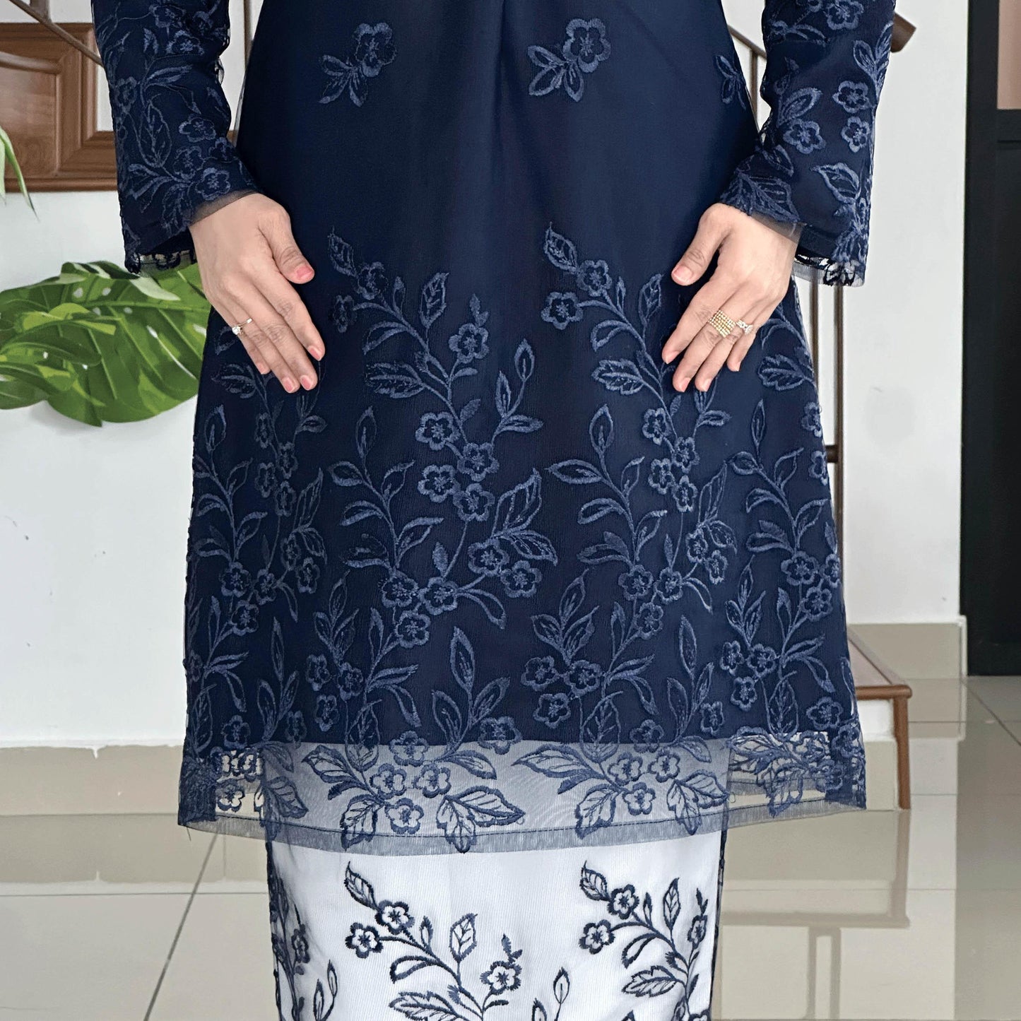Dyana Kurung