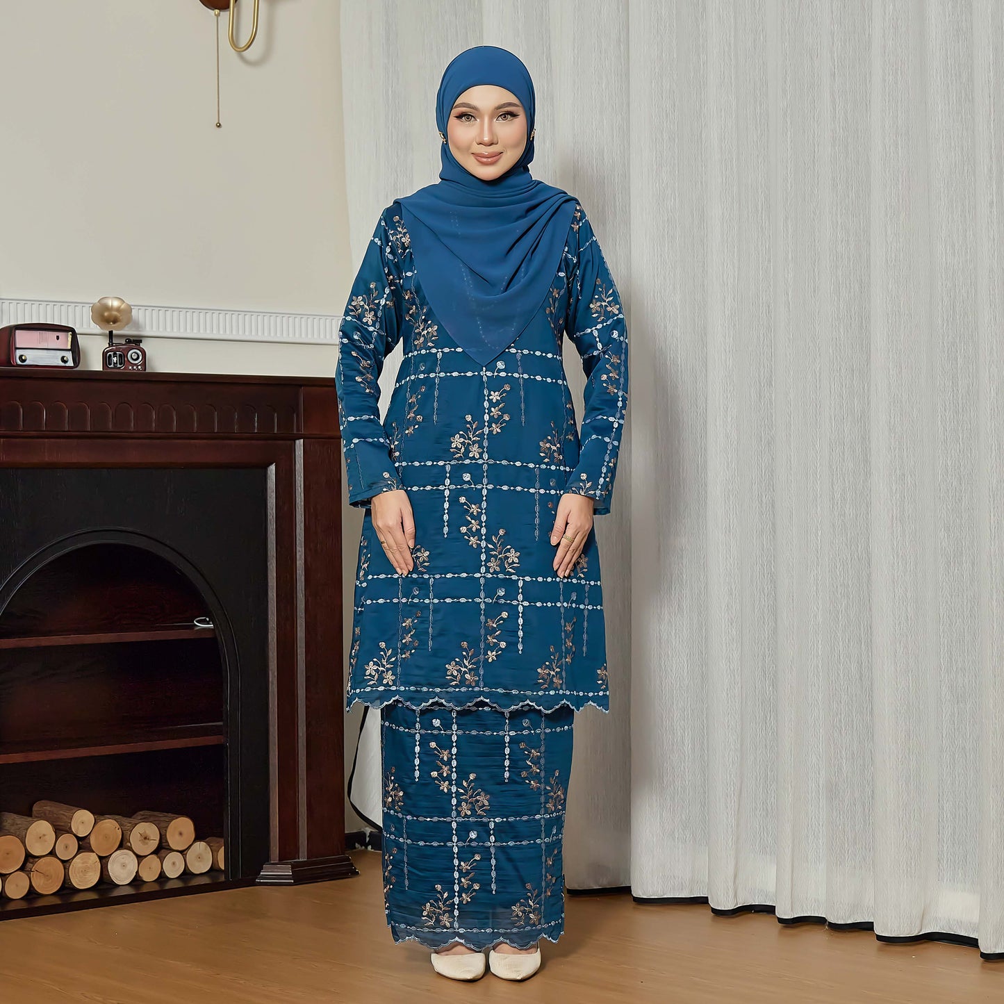 Velora Kurung