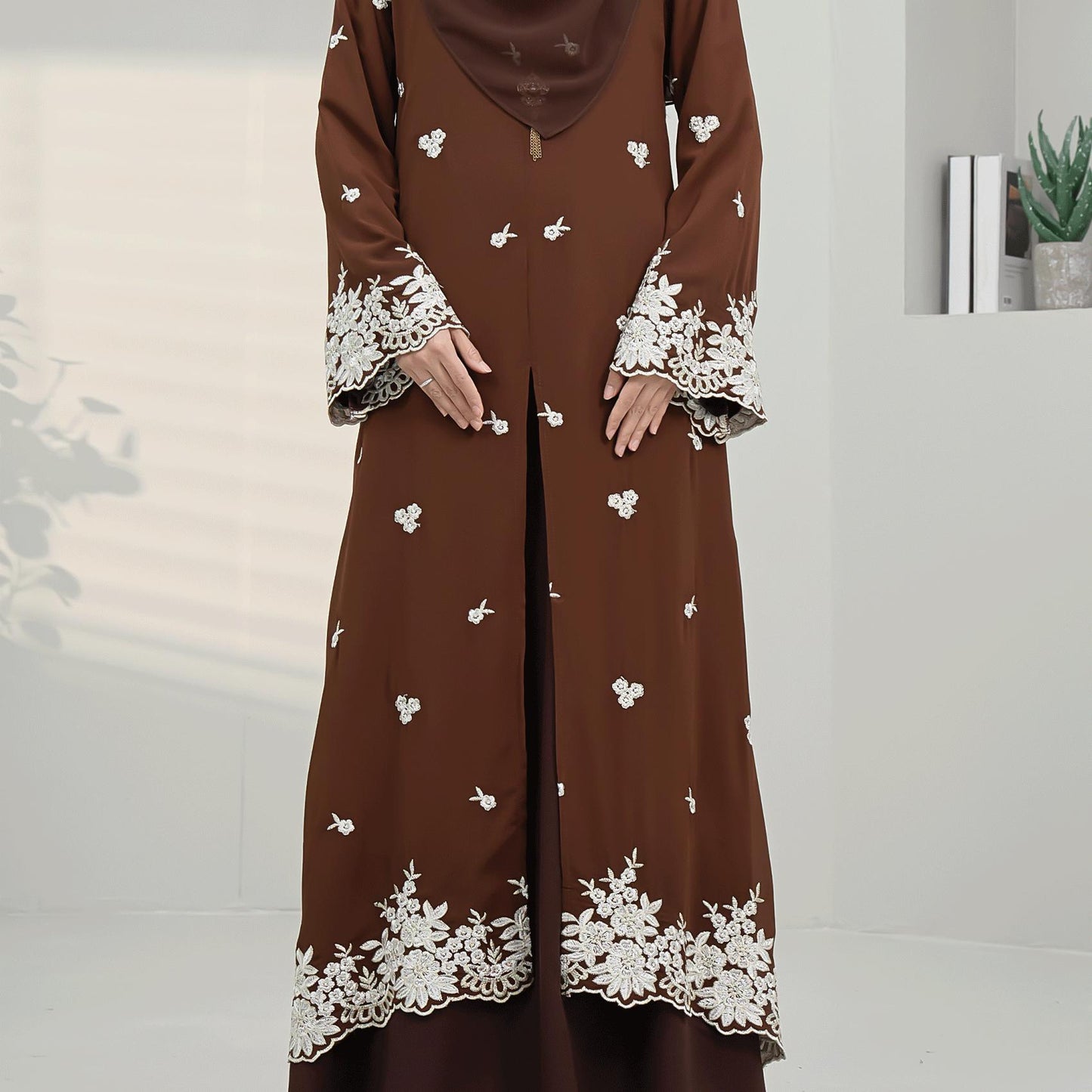 Safwa Abaya