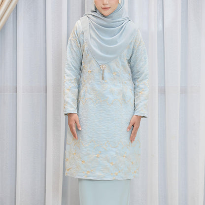 Adora Kurung