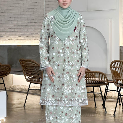 Eymilia Kurung