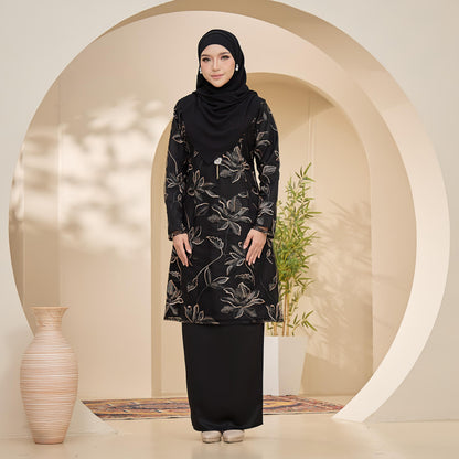 Caralyn Kurung