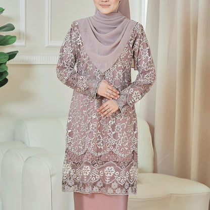 Arisya Kurung