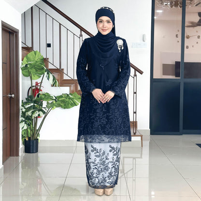 Dyana Kurung