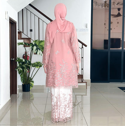 Amanda Kurung