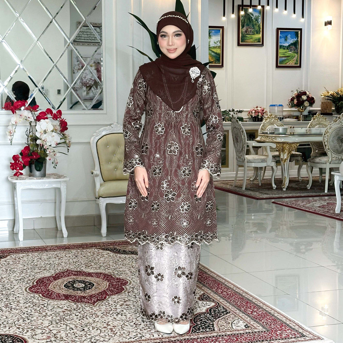 Selina Kurung