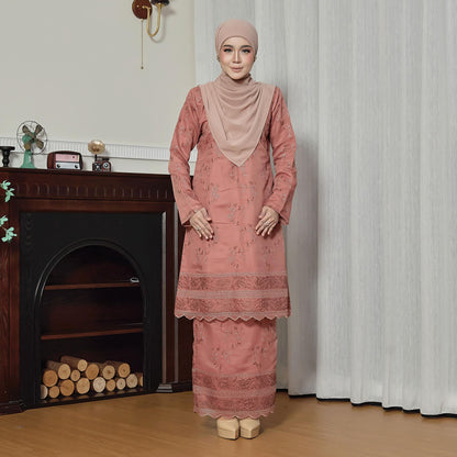 Laudya Kurung