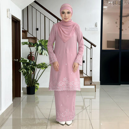 Clarisa Kurung