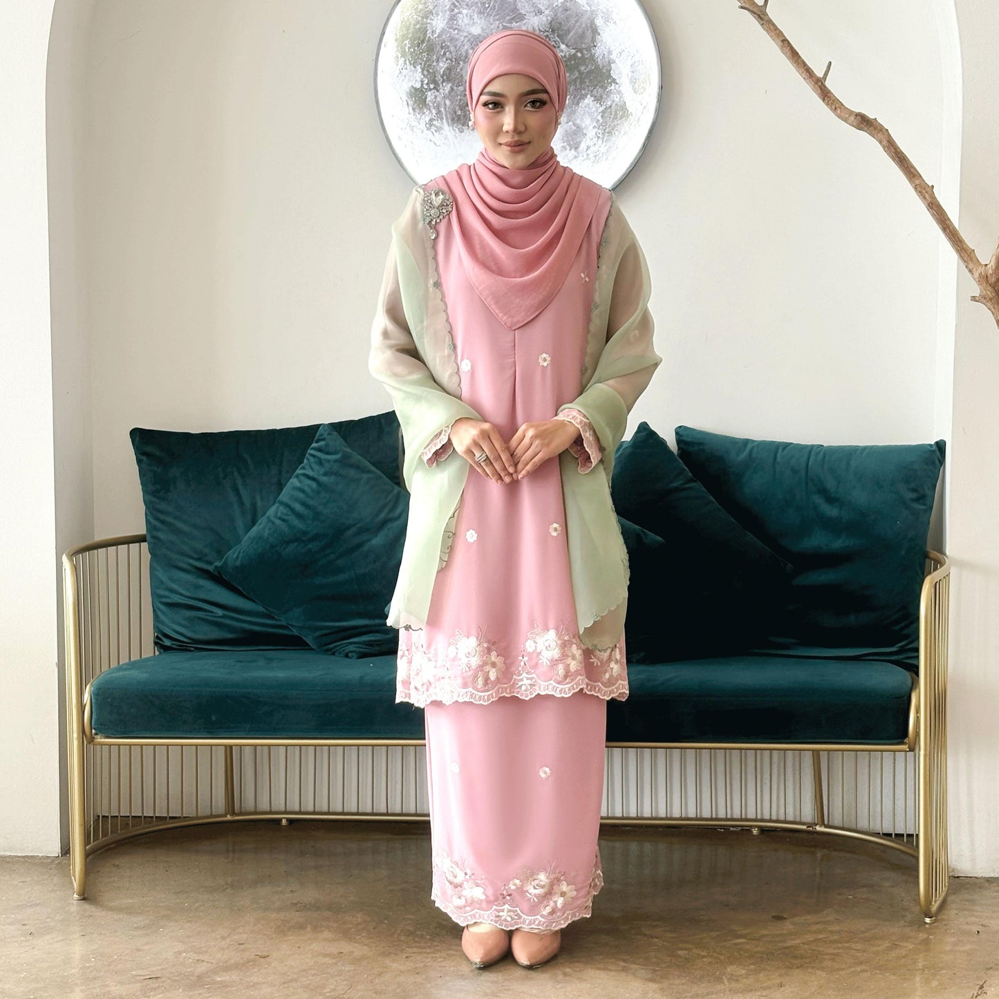 Ailisa Kurung