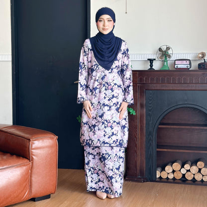 Alia Kurung