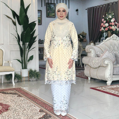 Nellisa Kurung