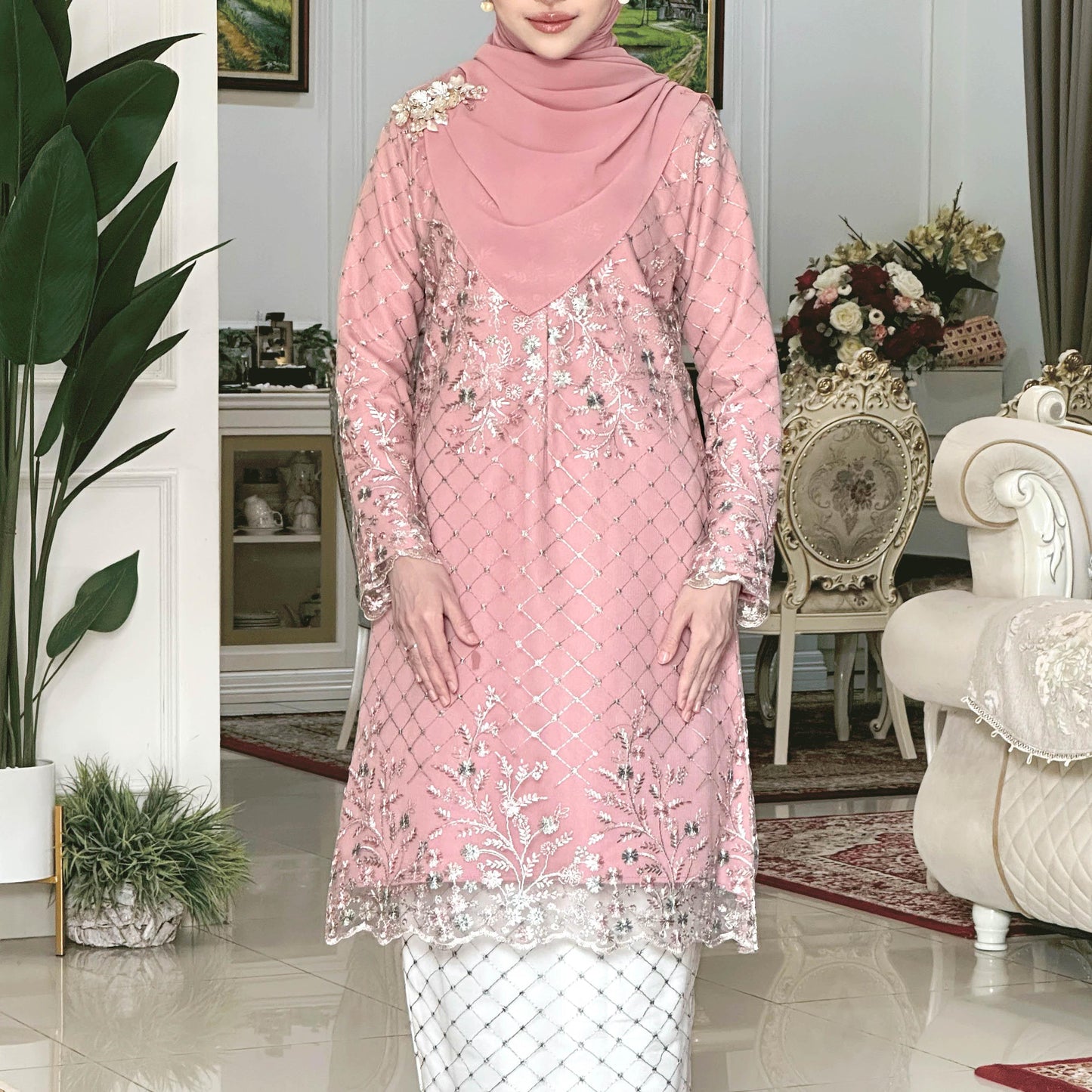 Nellisa Kurung