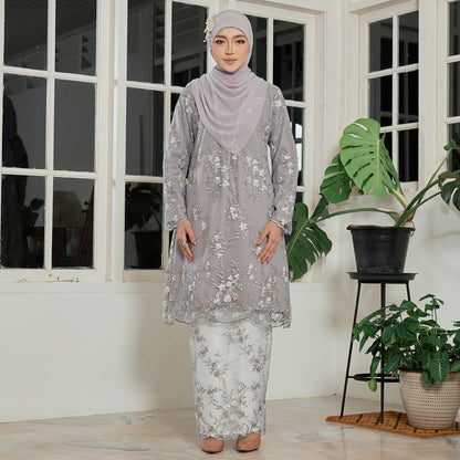 Kiara Kurung