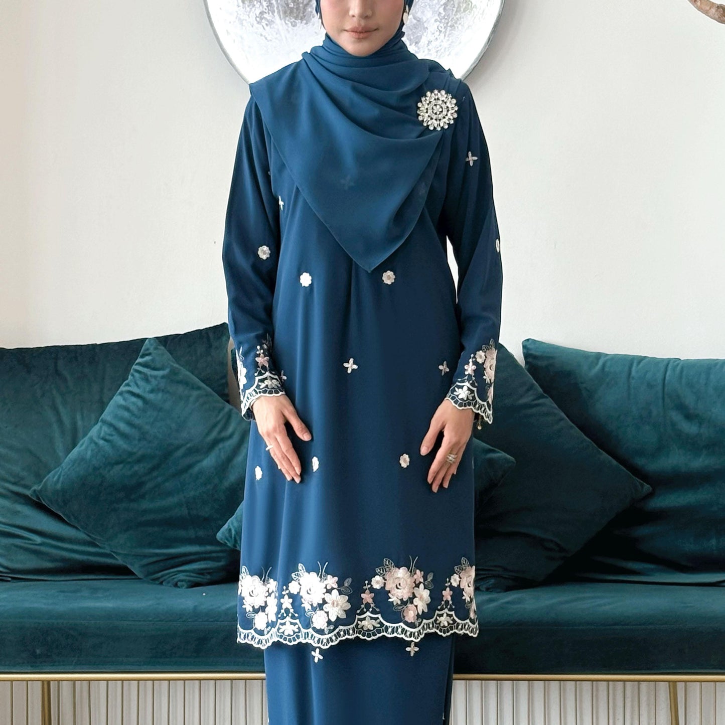 Ailisa Kurung
