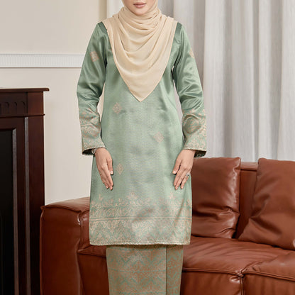 Seri Cempaka Kurung