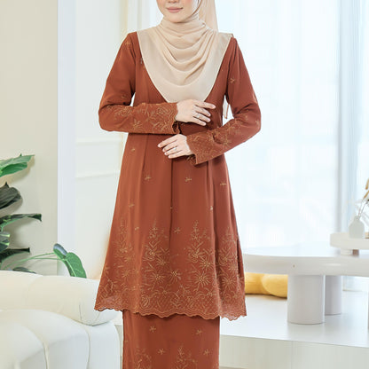Leeya Kurung