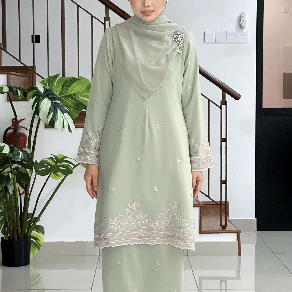 Clarisa Kurung