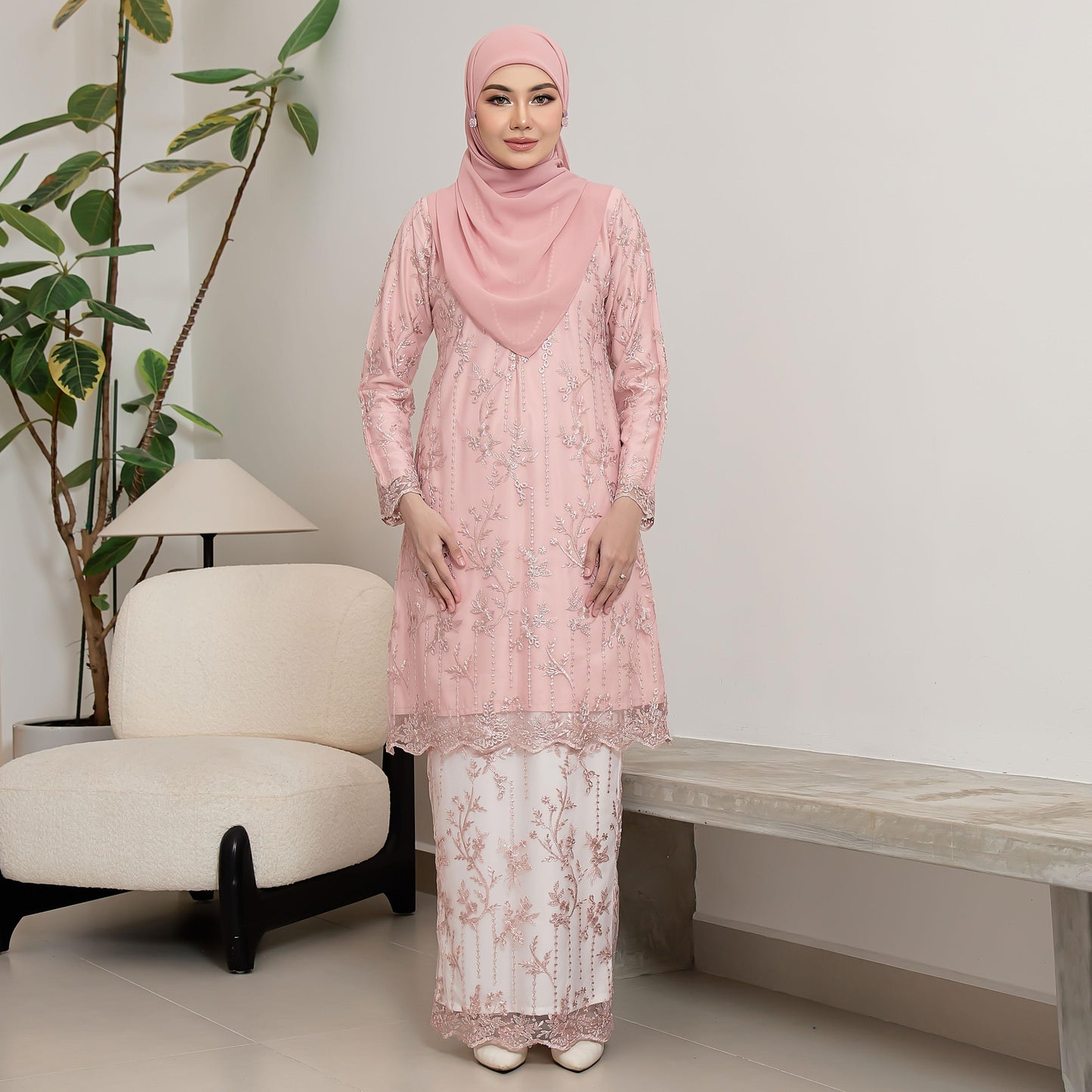 Mardelia Kurung