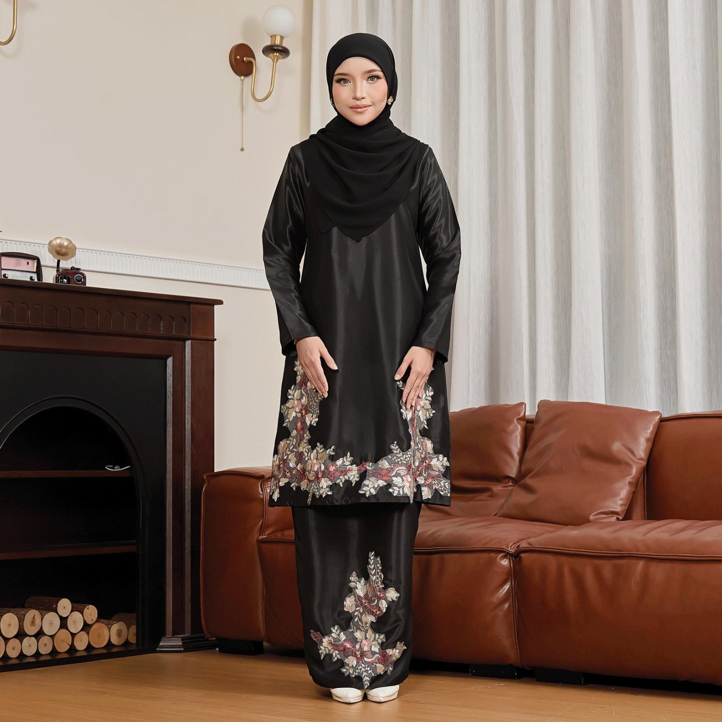 Elianore Kurung