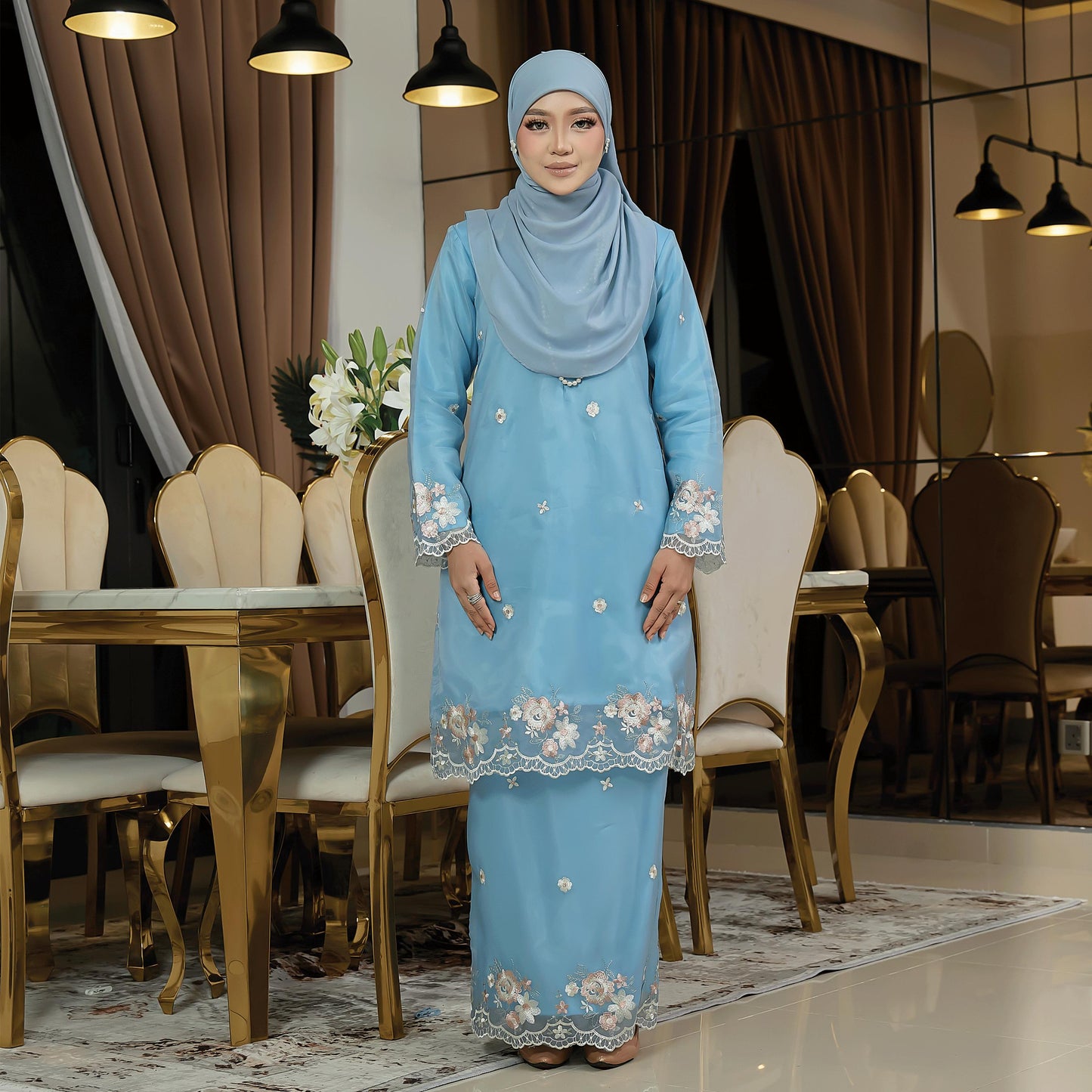 Velina Kurung