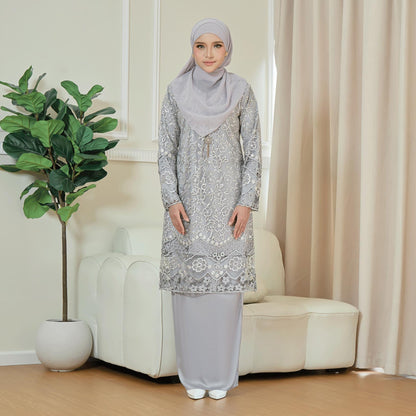 Arisya Kurung