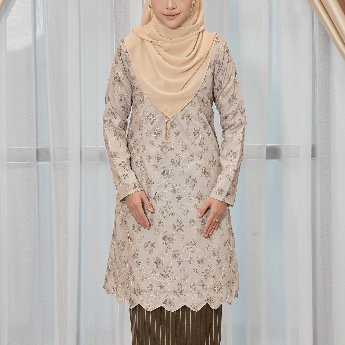 Sabira Kurung
