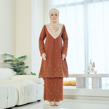 Leeya Kurung