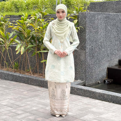 Elissa Kurung
