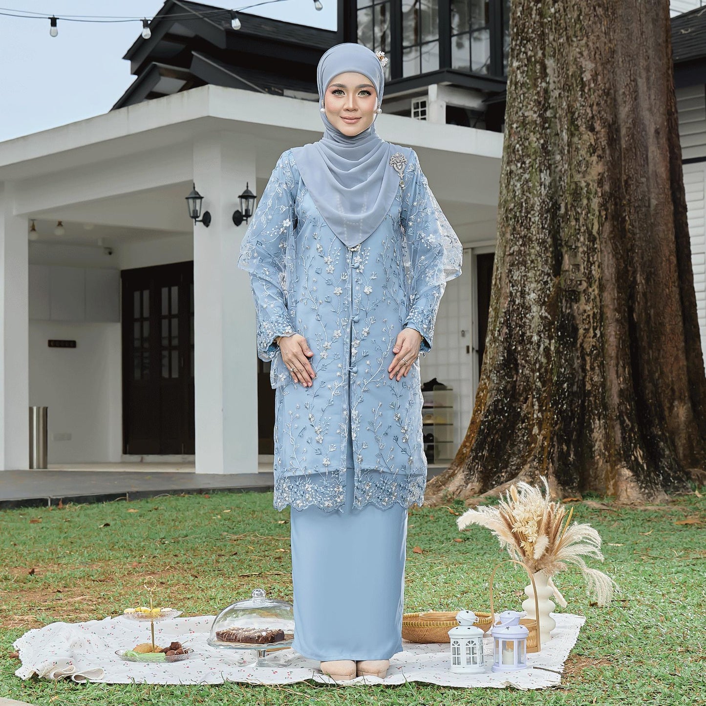 Avelisse Kurung
